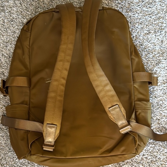lululemon backpack tan 2-in-1 Convertible 21L Designed For Casual Lululemon Athletica Tan Backpack Durable